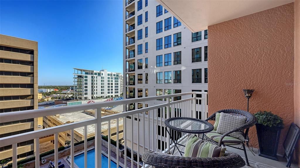 В аренду: $9,500 (2 спален, 2 ванн, 1165 Квадратных фут)