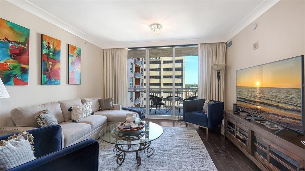 В аренду: $9,500 (2 спален, 2 ванн, 1165 Квадратных фут)