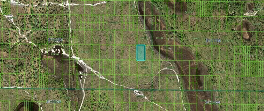 待售: $49,000 (1.27 acres)