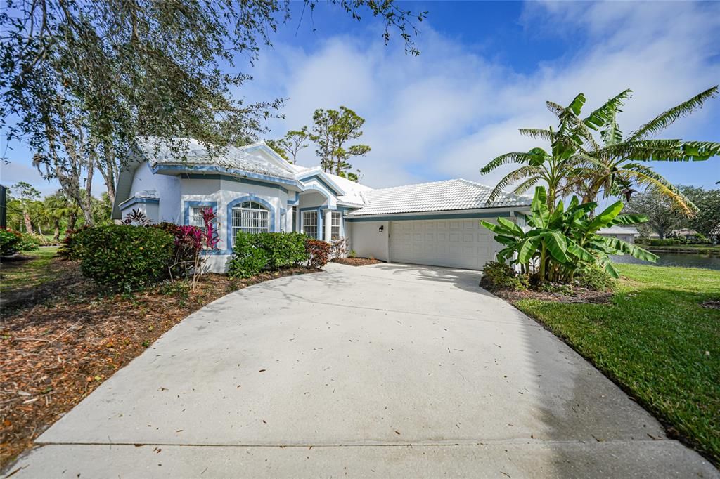 For Sale: $399,000 (3 beds, 2 baths, 1890 Square Feet)