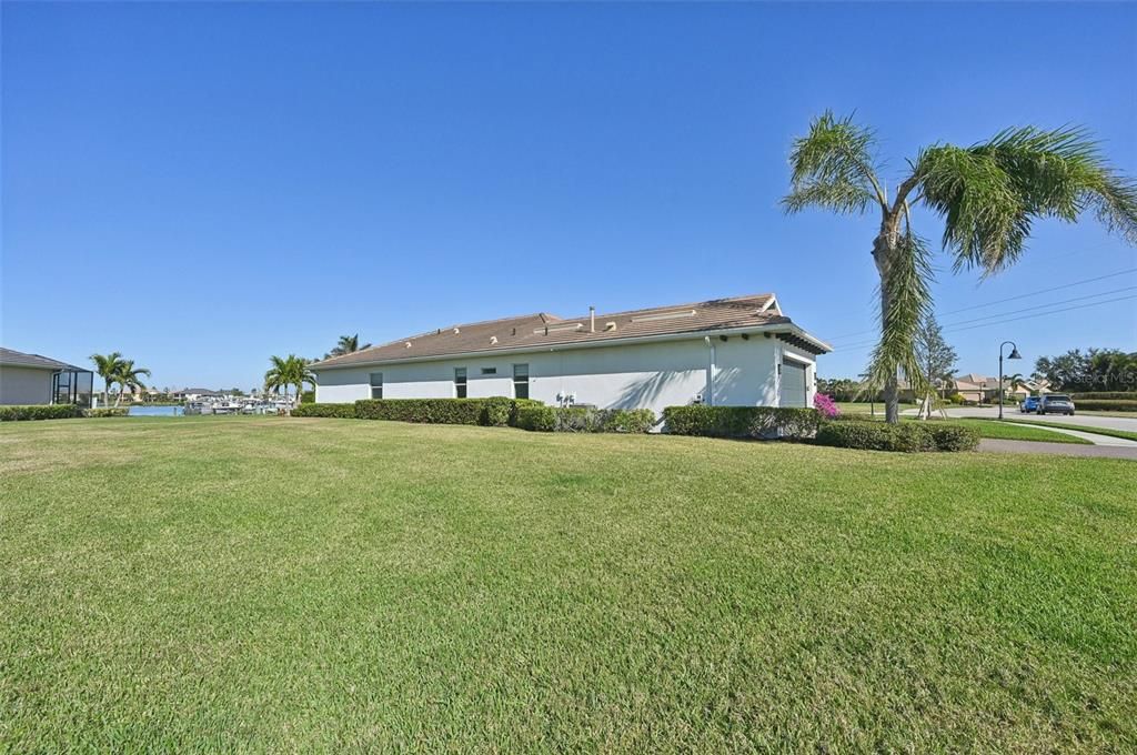 For Sale: $825,000 (3 beds, 2 baths, 2288 Square Feet)