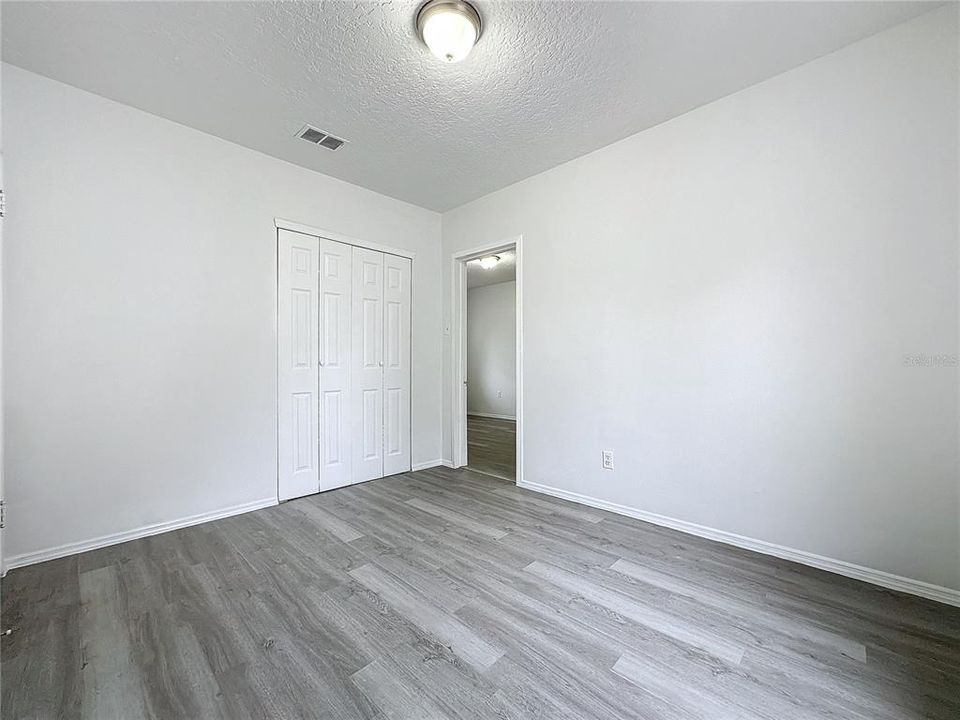 For Sale: $279,000 (3 beds, 1 baths, 1096 Square Feet)