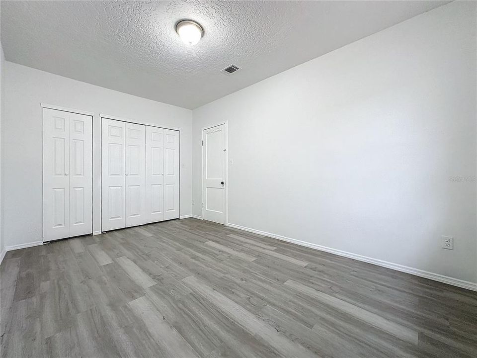 For Sale: $279,000 (3 beds, 1 baths, 1096 Square Feet)