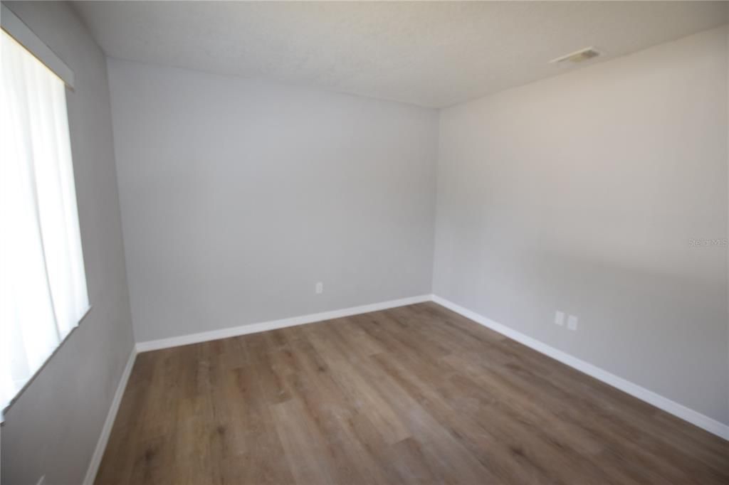 For Rent: $2,200 (3 beds, 2 baths, 1132 Square Feet)