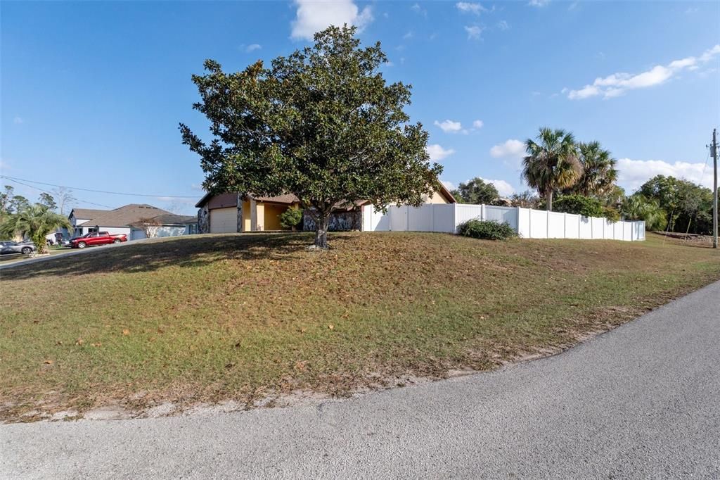 For Sale: $349,900 (3 beds, 2 baths, 1774 Square Feet)