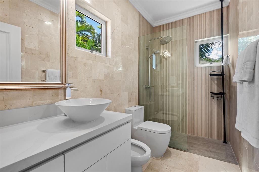 待售: $8,995,000 (4 贝兹, 7 浴室, 7000 平方英尺)