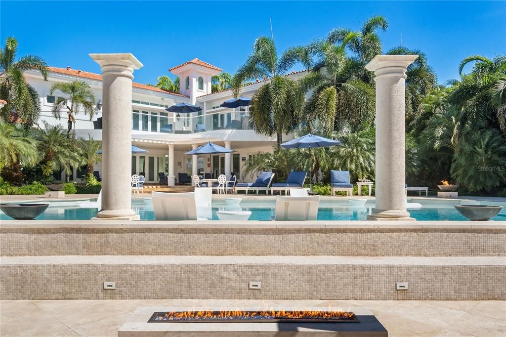 待售: $8,995,000 (4 贝兹, 7 浴室, 7000 平方英尺)