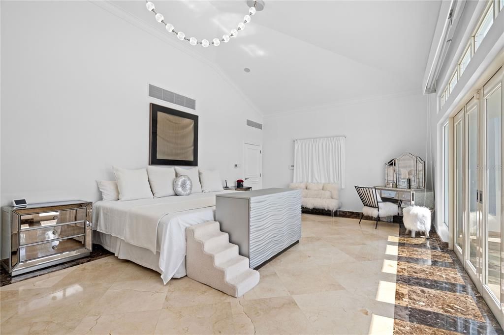 待售: $8,995,000 (4 贝兹, 7 浴室, 7000 平方英尺)