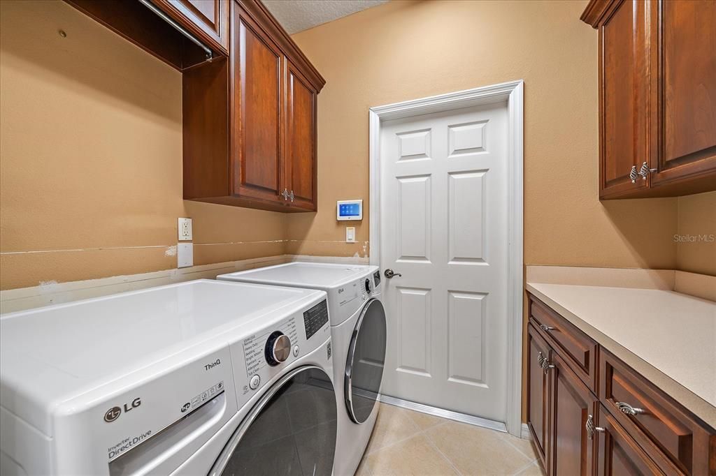 Laundry Room- New Washer and Dryer 2022