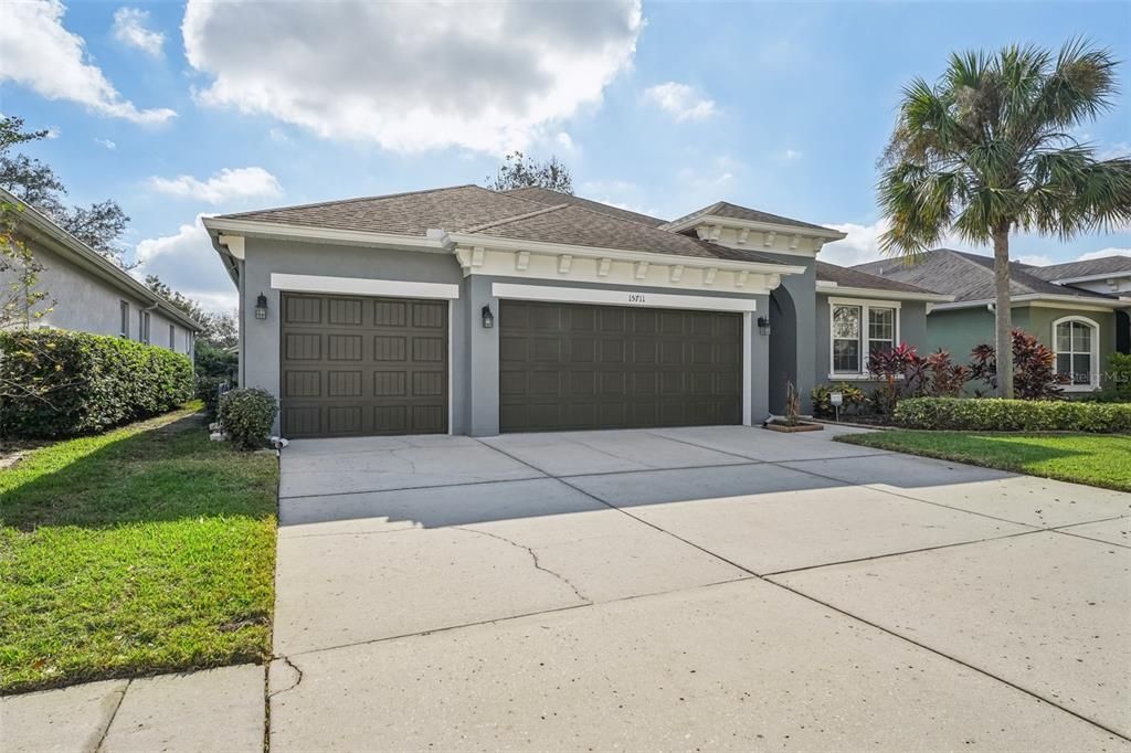 For Sale: $549,990 (4 beds, 2 baths, 2379 Square Feet)