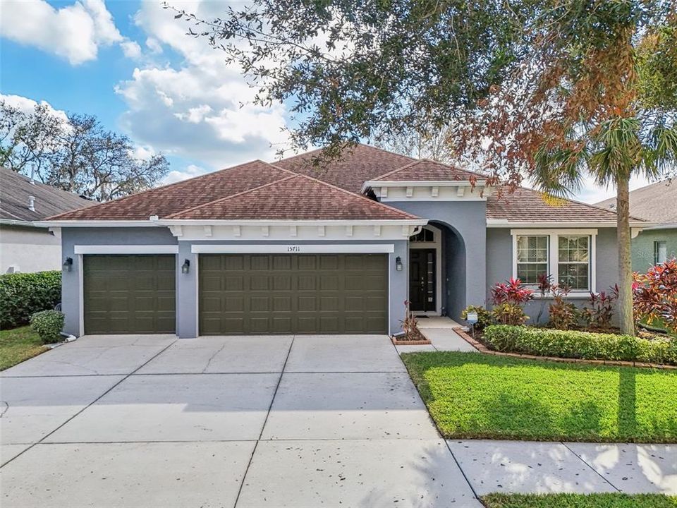 For Sale: $549,990 (4 beds, 2 baths, 2379 Square Feet)