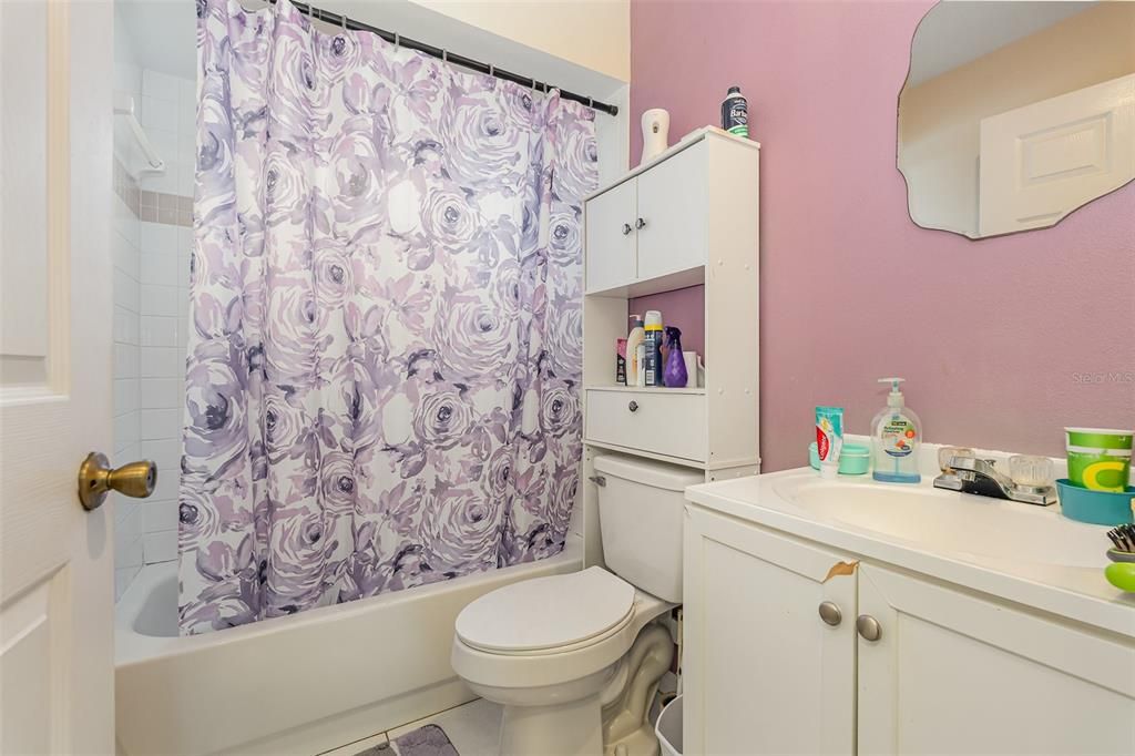 2nd bathroom