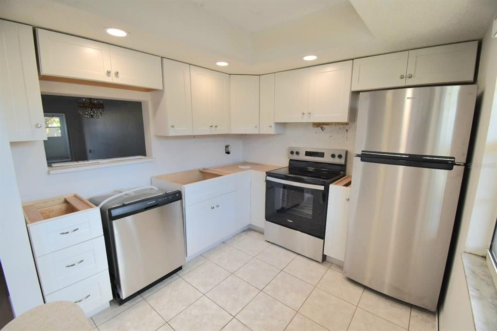 For Sale: $162,000 (2 beds, 2 baths, 965 Square Feet)