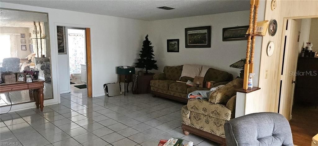 En Venta: $479,000 (3 camas, 2 baños, 1582 Pies cuadrados)