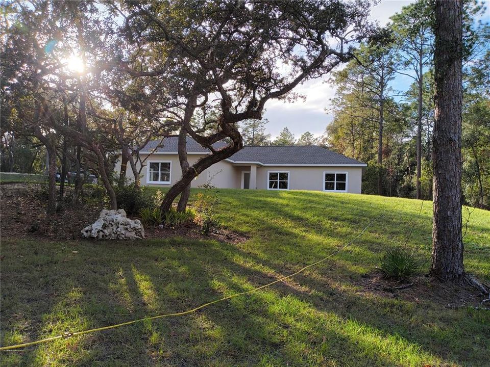 For Sale: $489,000 (3 beds, 2 baths, 1733 Square Feet)