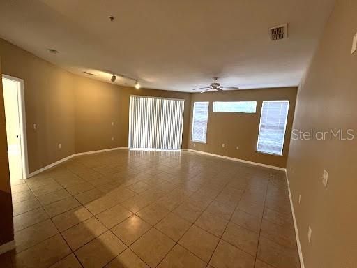 For Rent: $1,675 (2 beds, 2 baths, 1111 Square Feet)