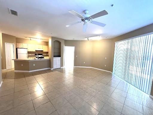 For Rent: $1,675 (2 beds, 2 baths, 1111 Square Feet)