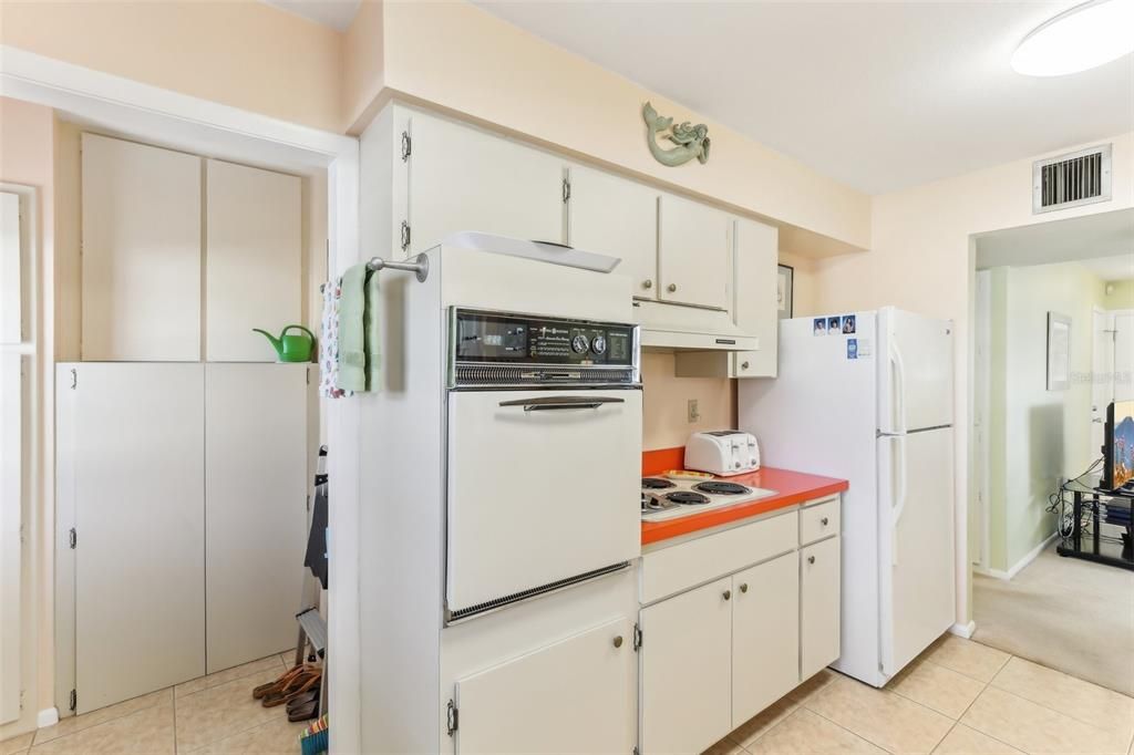 For Sale: $224,900 (3 beds, 2 baths, 1742 Square Feet)