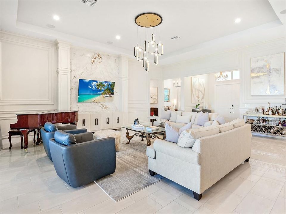 For Sale: $2,095,000 (4 beds, 4 baths, 3605 Square Feet)