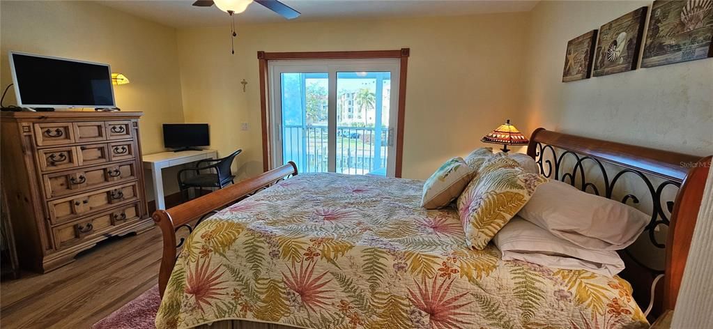 For Rent: $2,200 (2 beds, 2 baths, 1156 Square Feet)