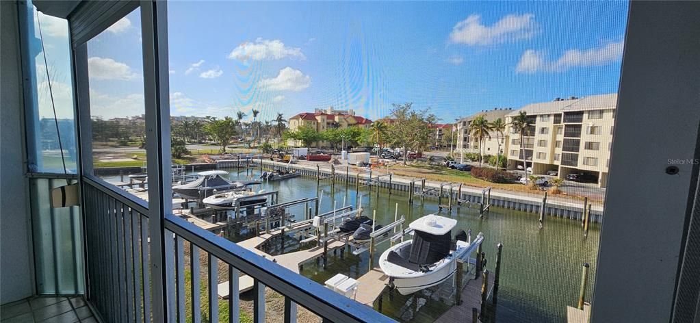 For Rent: $2,200 (2 beds, 2 baths, 1156 Square Feet)