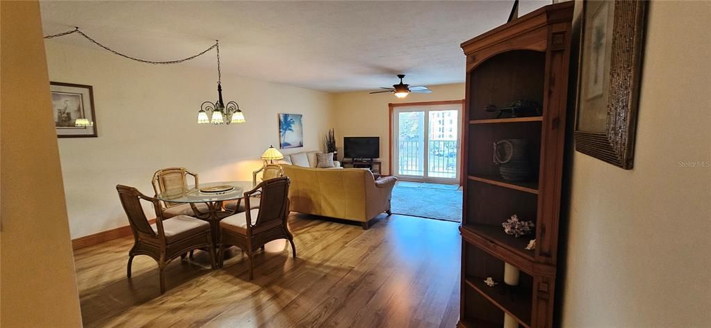 For Rent: $2,200 (2 beds, 2 baths, 1156 Square Feet)