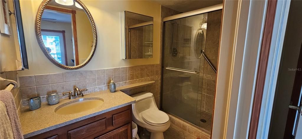 For Rent: $2,200 (2 beds, 2 baths, 1156 Square Feet)