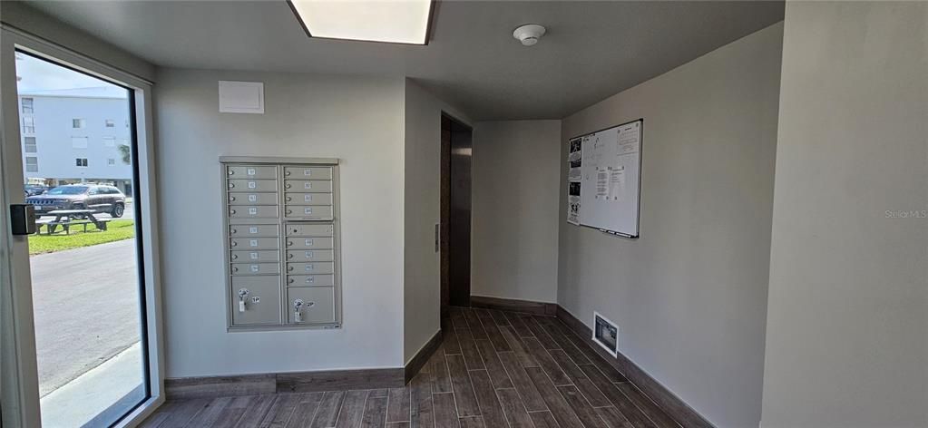 For Rent: $2,200 (2 beds, 2 baths, 1156 Square Feet)