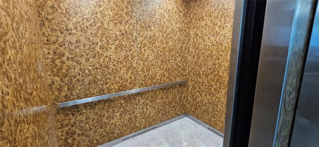 For Rent: $2,200 (2 beds, 2 baths, 1156 Square Feet)