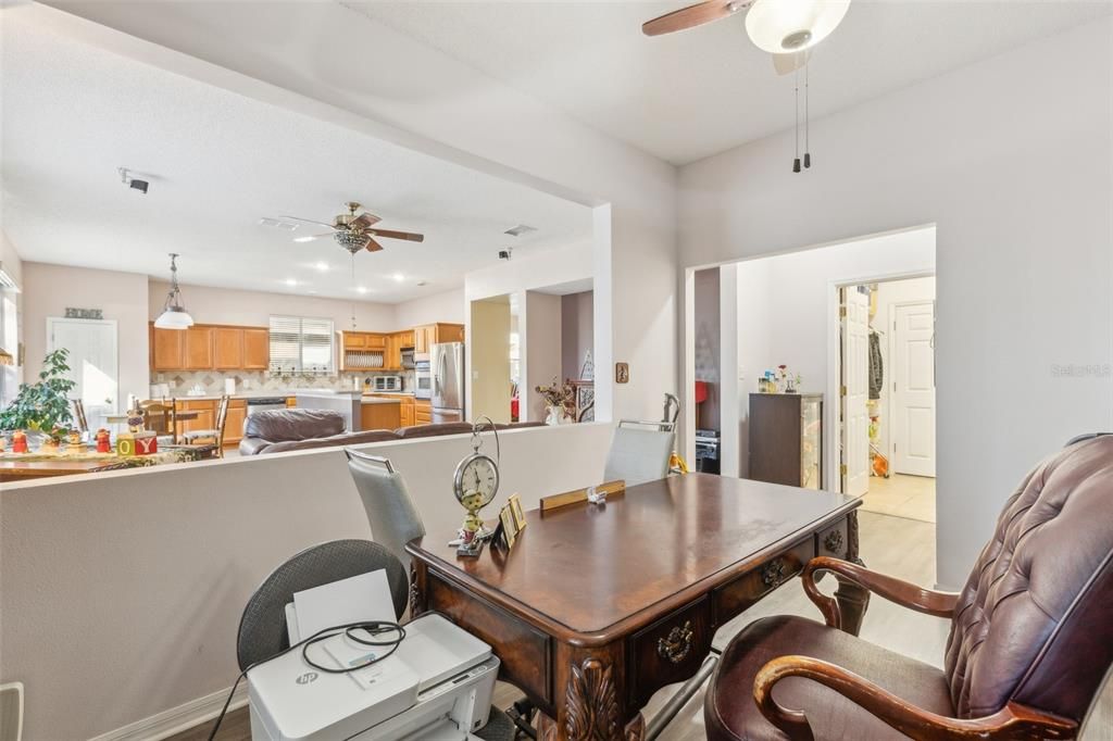 For Sale: $449,900 (3 beds, 2 baths, 2924 Square Feet)