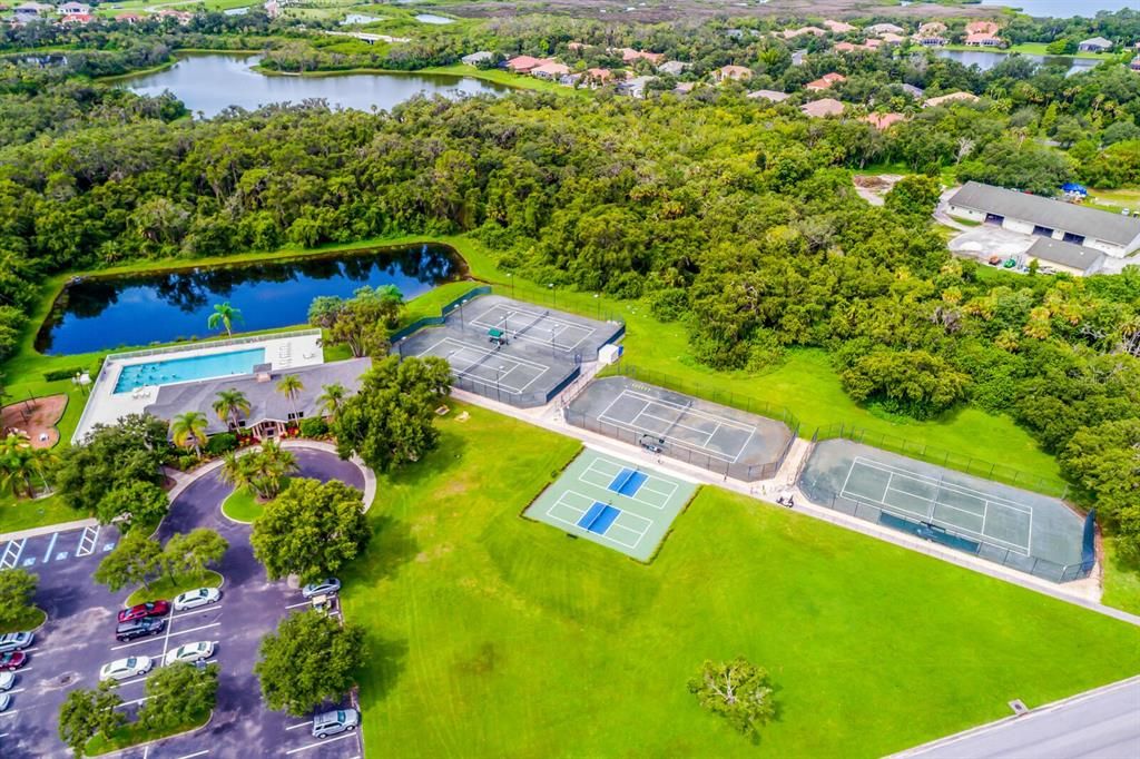 Tennis and Pickleball at the Club at River Wilderness