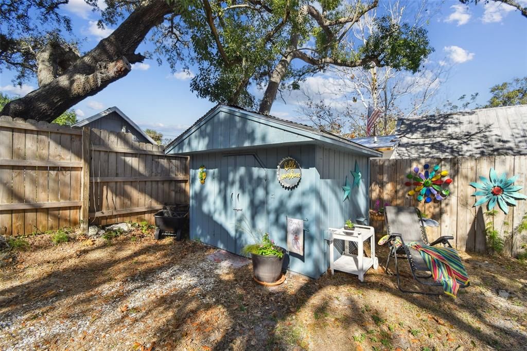 For Sale: $350,000 (3 beds, 1 baths, 1092 Square Feet)