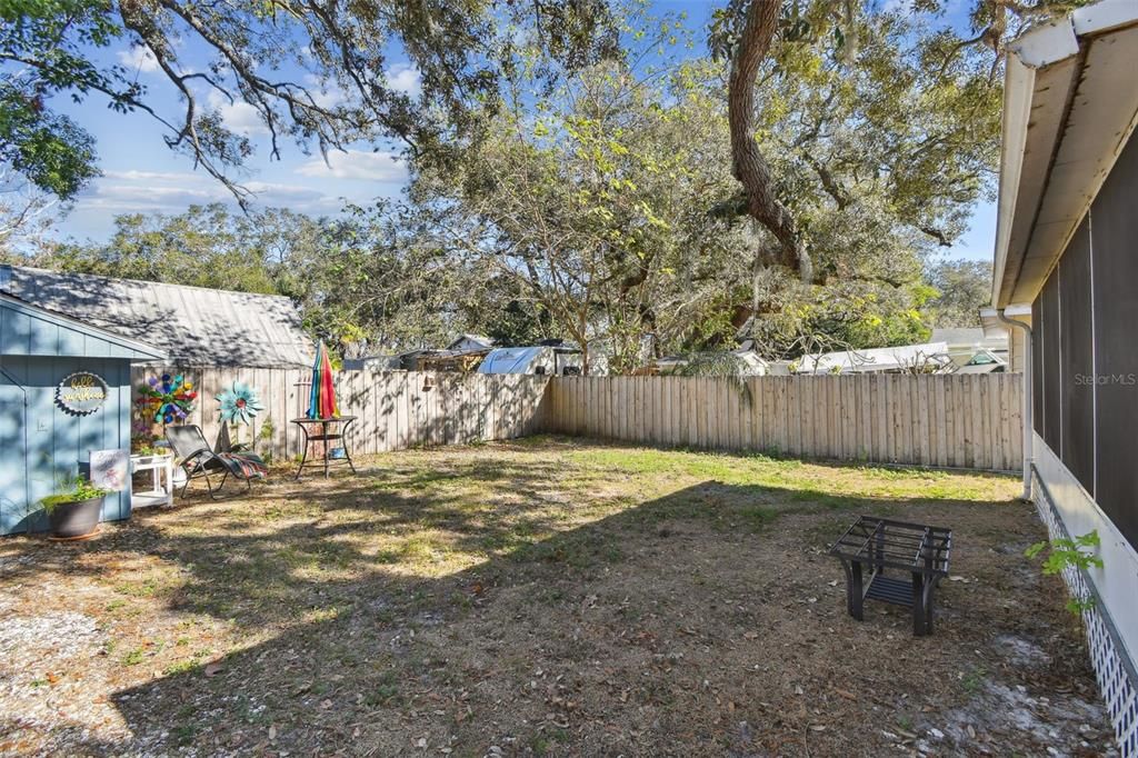 For Sale: $350,000 (3 beds, 1 baths, 1092 Square Feet)