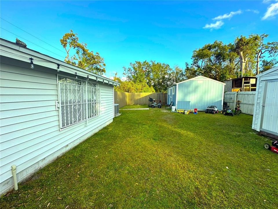 For Sale: $445,000 (3 beds, 2 baths, 1463 Square Feet)