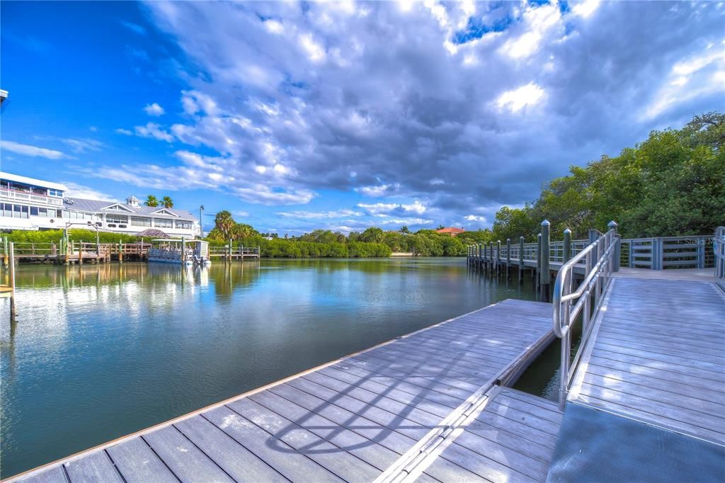 Kayak/fishing dock