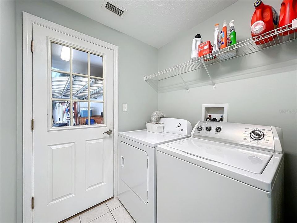 For Sale: $445,000 (3 beds, 2 baths, 1908 Square Feet)