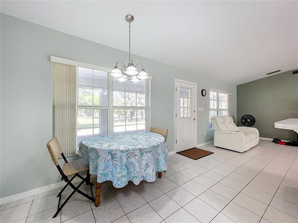 For Sale: $445,000 (3 beds, 2 baths, 1908 Square Feet)