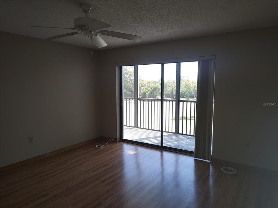 For Sale: $289,000 (2 beds, 2 baths, 1197 Square Feet)