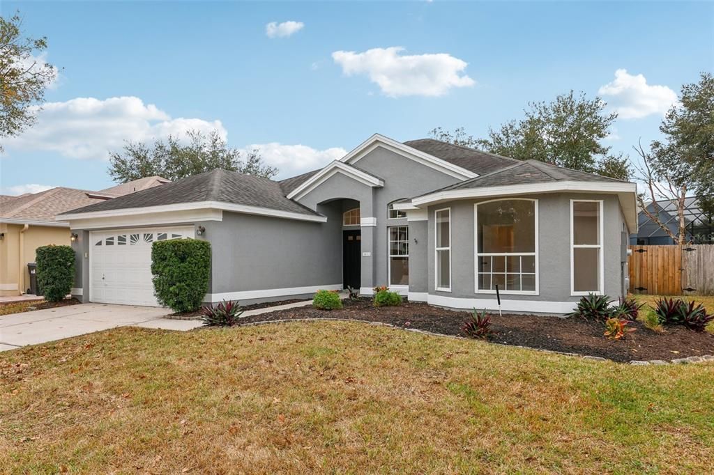 Active With Contract: $429,900 (3 beds, 2 baths, 1793 Square Feet)