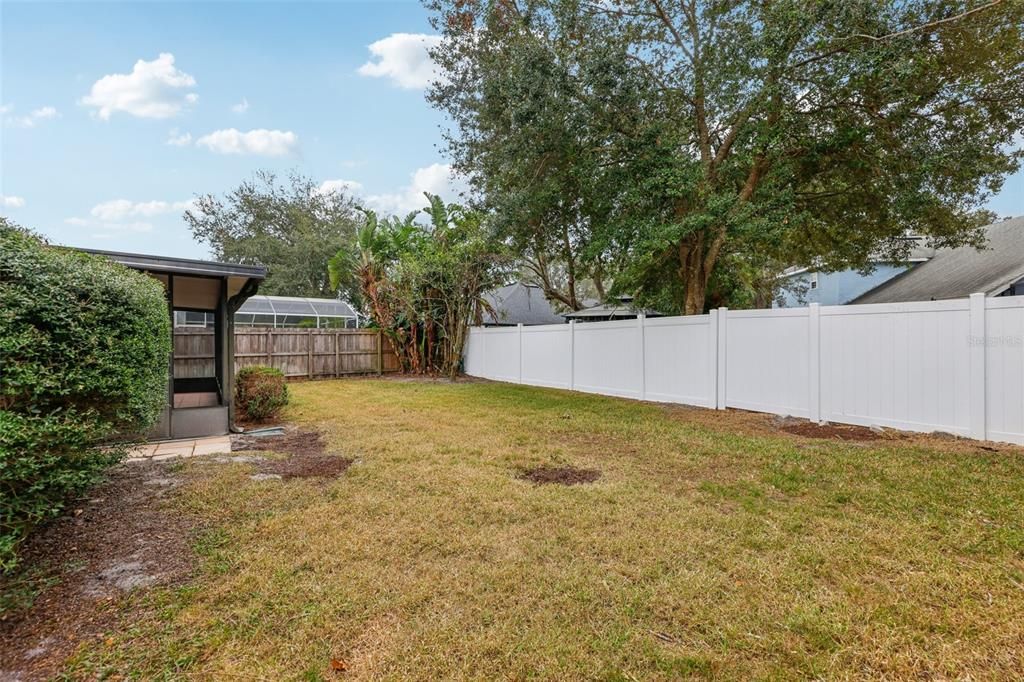 Active With Contract: $429,900 (3 beds, 2 baths, 1793 Square Feet)