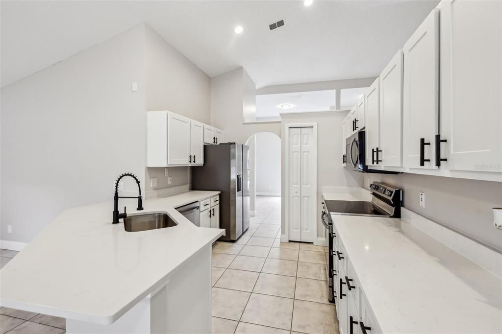 Active With Contract: $429,900 (3 beds, 2 baths, 1793 Square Feet)