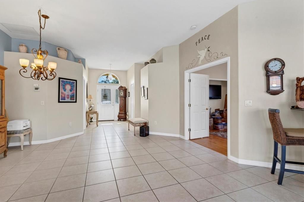 For Sale: $489,000 (3 beds, 2 baths, 1612 Square Feet)