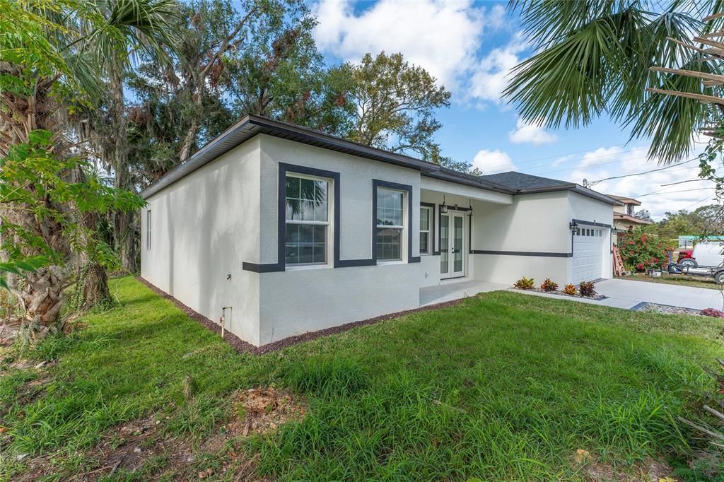 For Sale: $472,000 (3 beds, 2 baths, 1382 Square Feet)