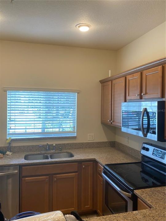 For Rent: $1,900 (2 beds, 2 baths, 1539 Square Feet)