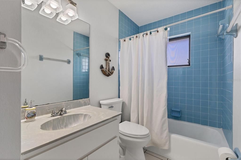 For Sale: $429,900 (2 beds, 2 baths, 1492 Square Feet)