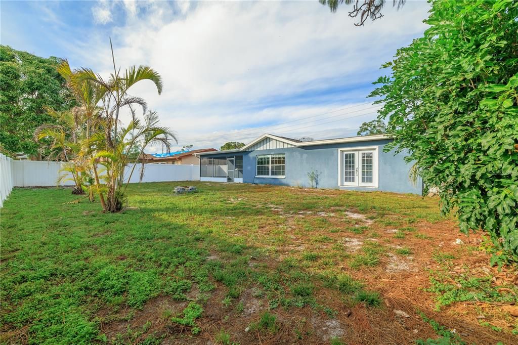 For Sale: $515,000 (3 beds, 2 baths, 1604 Square Feet)