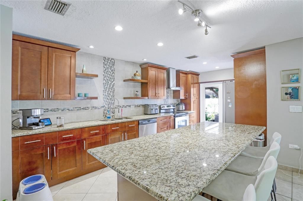 For Sale: $539,000 (4 beds, 3 baths, 2703 Square Feet)