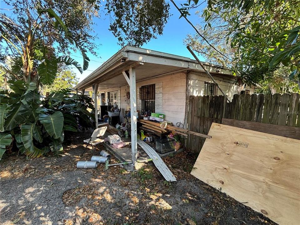 For Sale: $199,000 (2 beds, 2 baths, 1100 Square Feet)