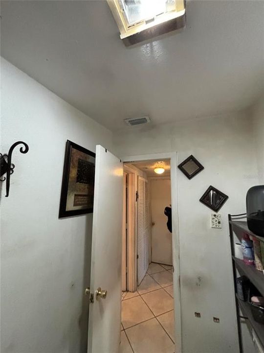 For Sale: $199,000 (2 beds, 2 baths, 1100 Square Feet)