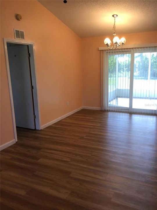 For Sale: $249,000 (2 beds, 2 baths, 1568 Square Feet)